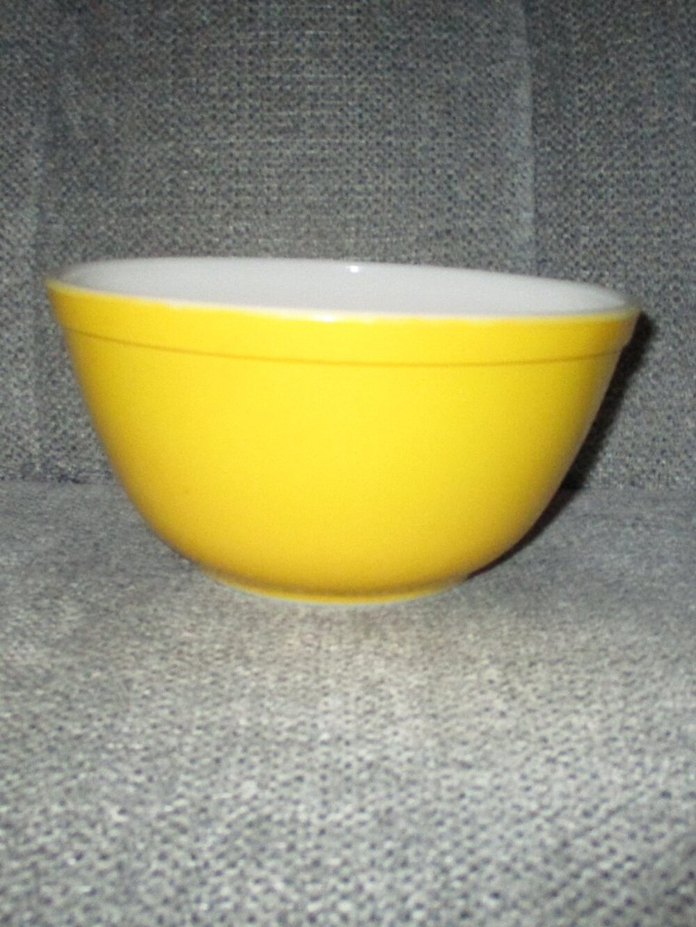 PYREX Yellow Bowl #402